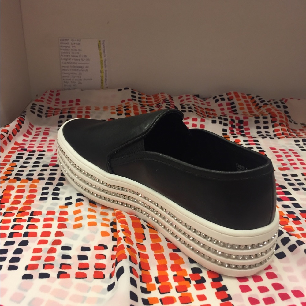 Steve Madden 👁 - Picture 4 of 7